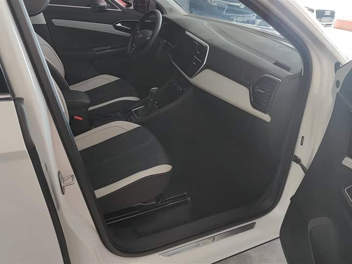 Фото 8 - Jetta VS7