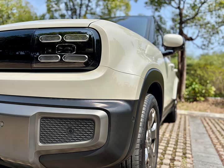 Фото 9 - Baojun Yep Plus