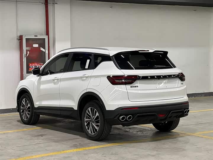 Фото 4 - Geely Coolray