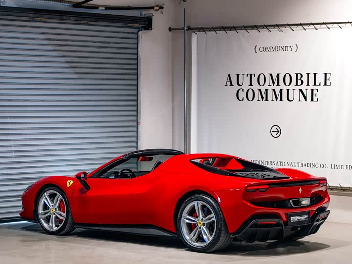 Фото 4 - Ferrari 296