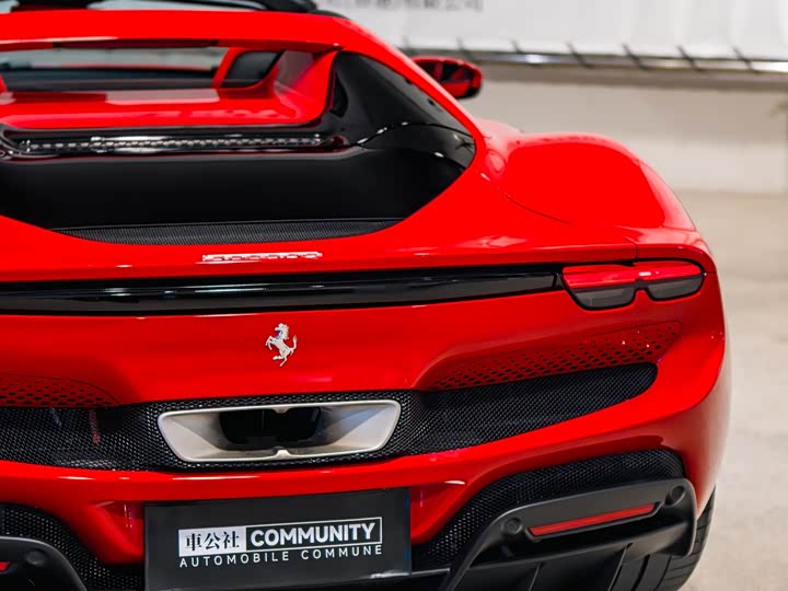 Фото 8 - Ferrari 296