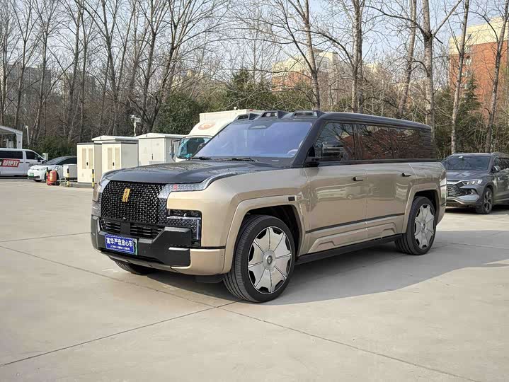 Фото 1 - BYD Yangwang U8