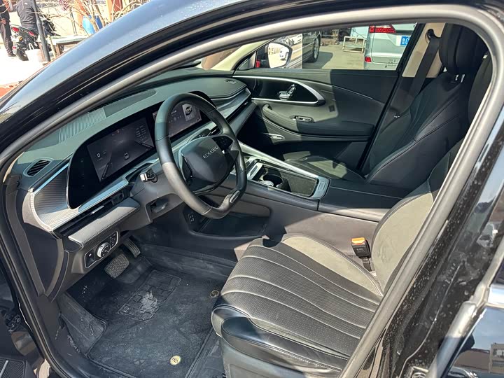 Фото 4 - Exeed TXL