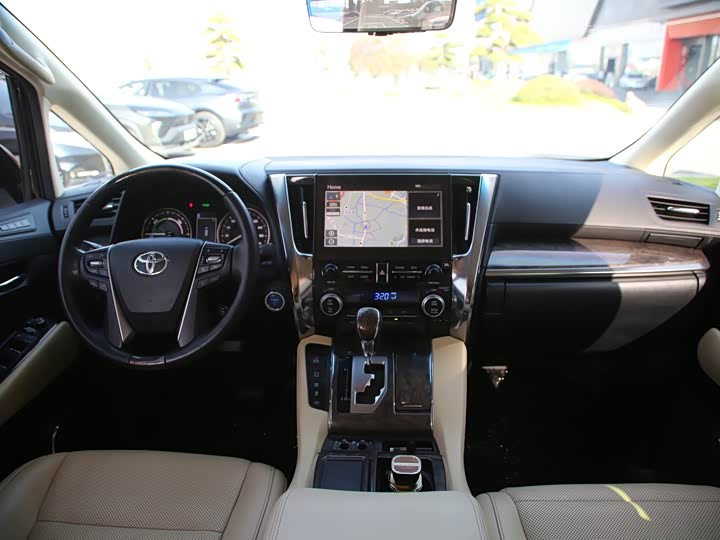 Фото 4 - Toyota Alphard