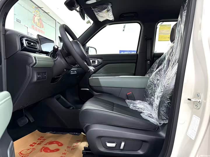 Фото 4 - Baojun Yep Plus