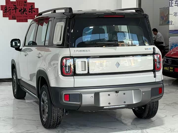 Фото 9 - Baojun Yep Plus