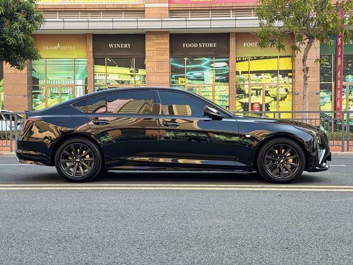 Photo 4 - Cadillac CT5