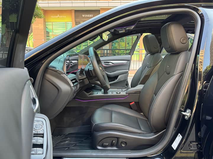 Photo 8 - Cadillac CT5