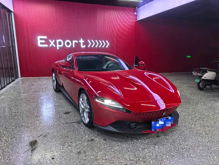 Фото 3 - Ferrari Roma