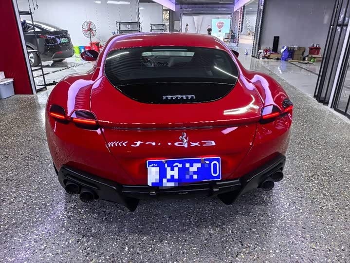 Фото 5 - Ferrari Roma