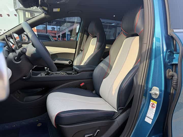 Фото 7 - BYD Yuan Plus