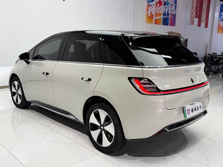 Фото 4 - Baojun Yunduo