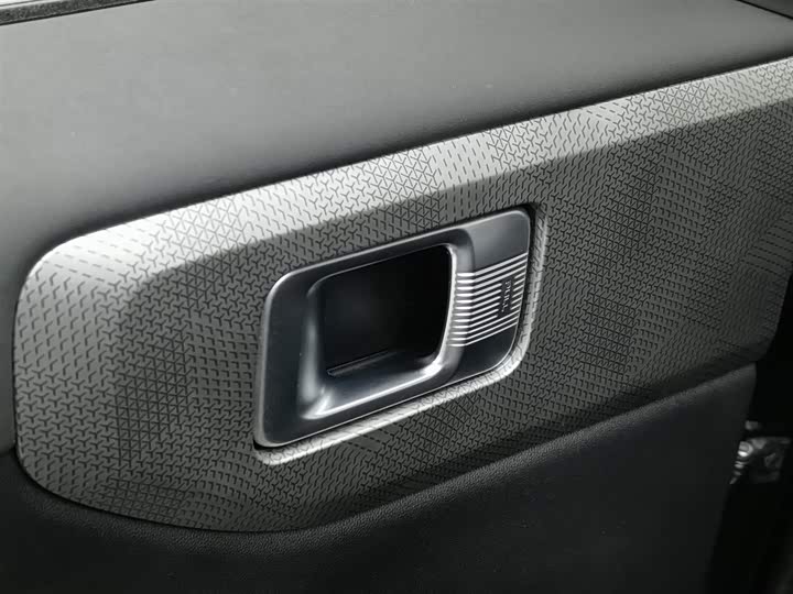 Фото 9 - Baojun Yep