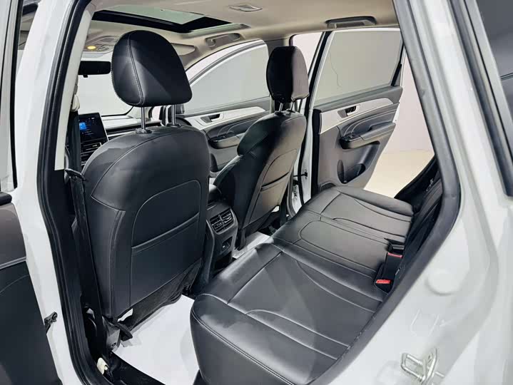 Фото 6 - Haval M6