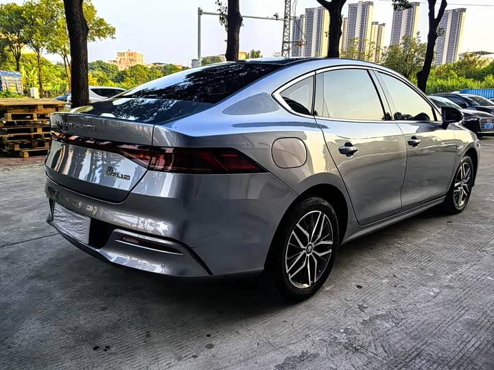 Фото 4 - BYD Qin Plus