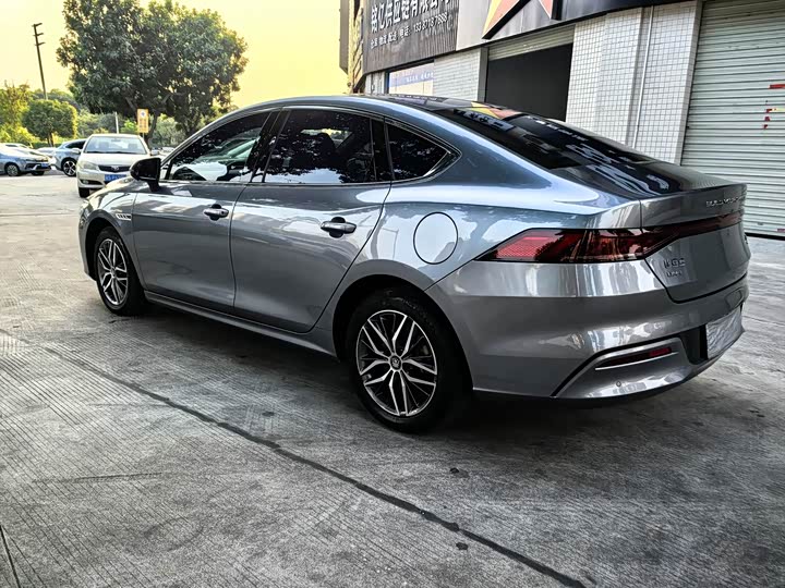 Фото 6 - BYD Qin Plus