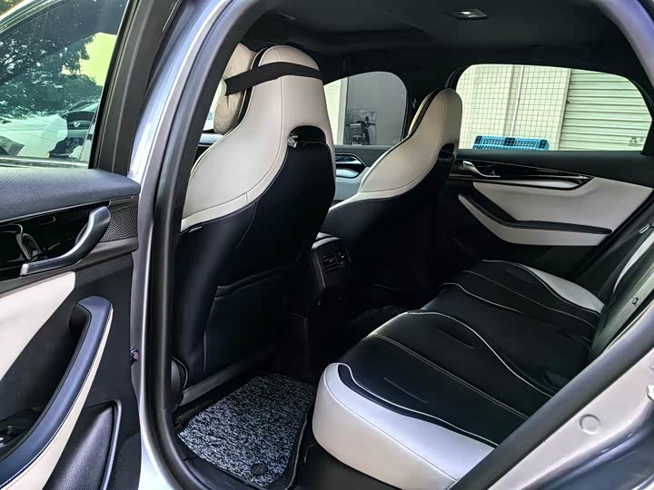 Фото 8 - BYD Qin Plus