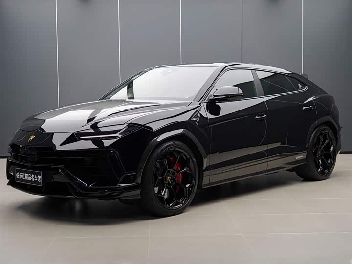 Фото 2 - Lamborghini Urus