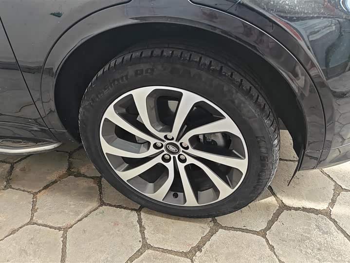 Photo 6 - Land Rover Discovery Sport