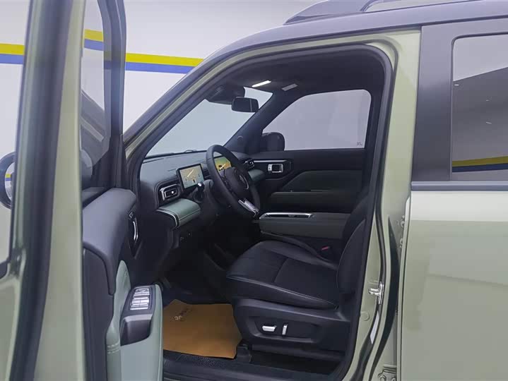 Photo 9 - Baojun Yep Plus