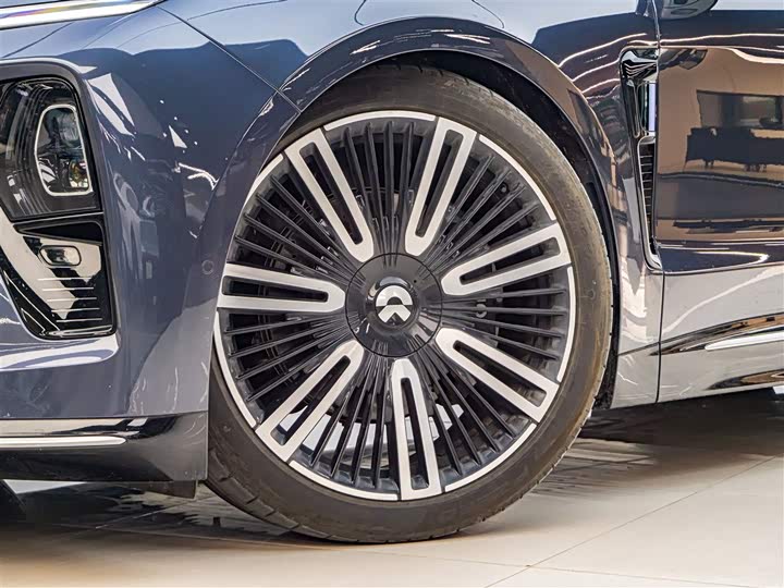 Фото 3 - Nio ET9