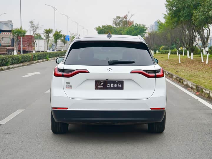 Фото 5 - Nio ES8