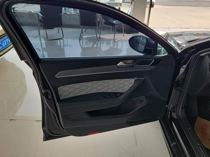 Photo 7 - Volkswagen Magotan