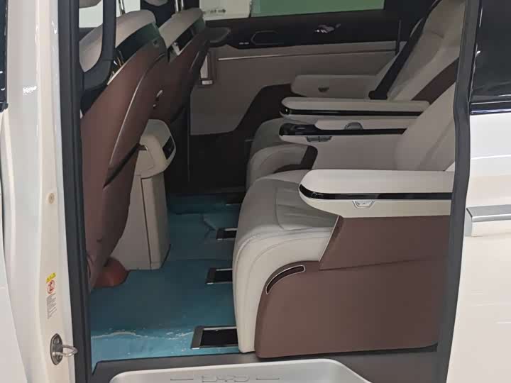 Фото 3 - BYD Xia