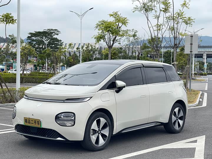 Фото 1 - Baojun Yunduo