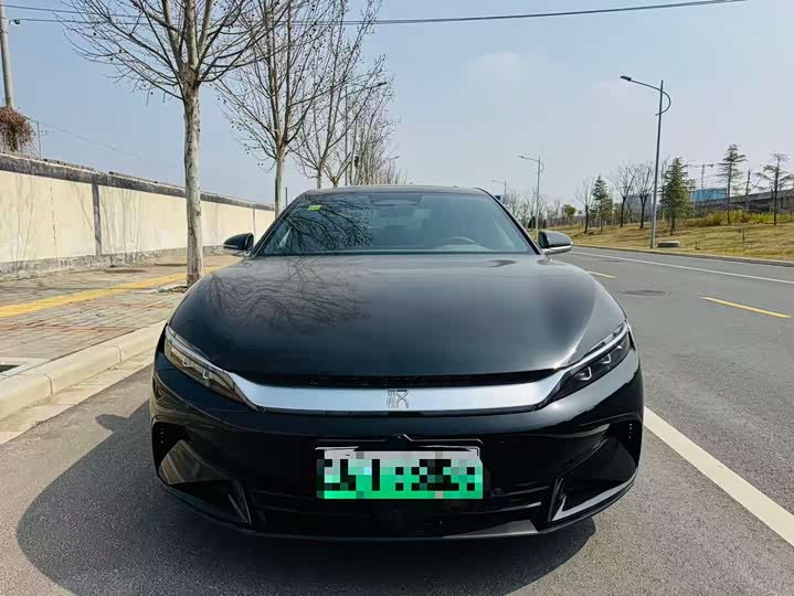 Фото 2 - BYD Han