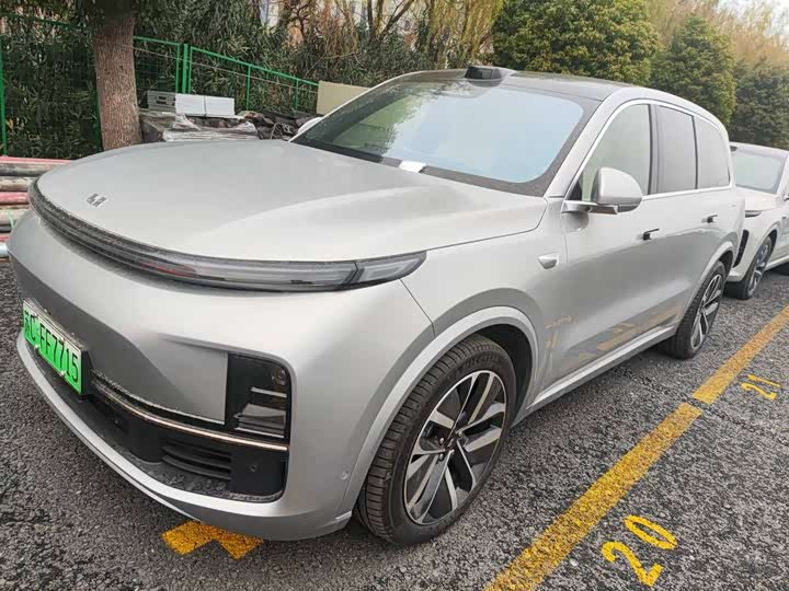 Фото 1 - LiXiang L9