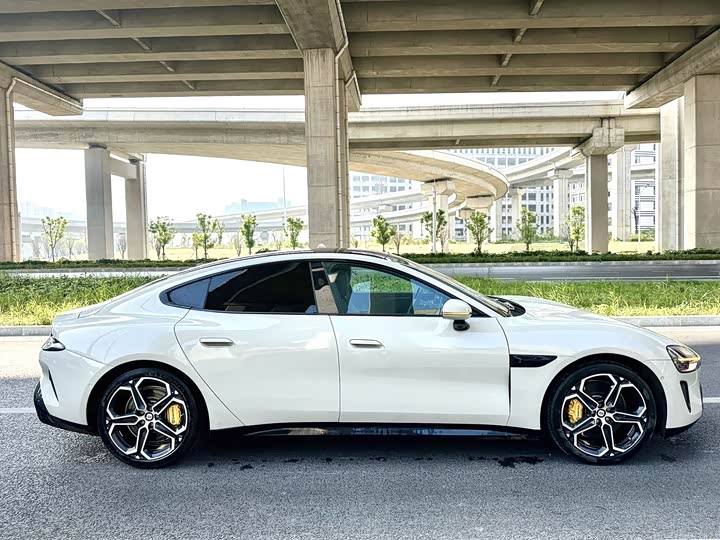 Фото 8 - Xiaomi SU7