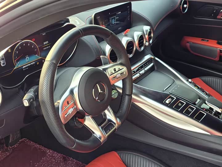 Photo 4 - Mercedes-Benz AMG GT