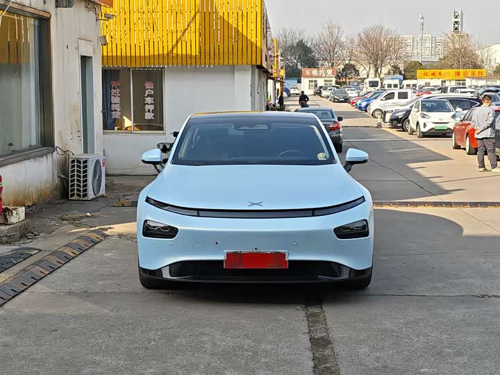 Фото 2 - XPeng P7