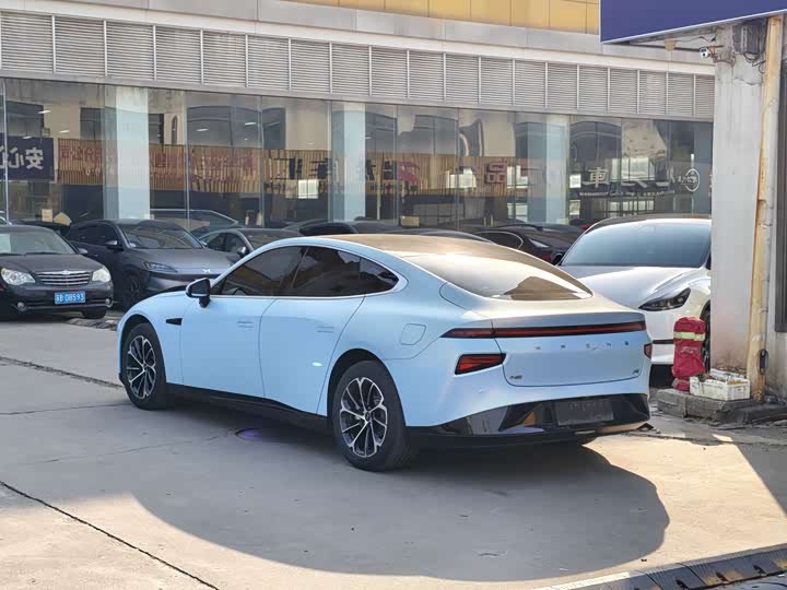 Фото 4 - XPeng P7