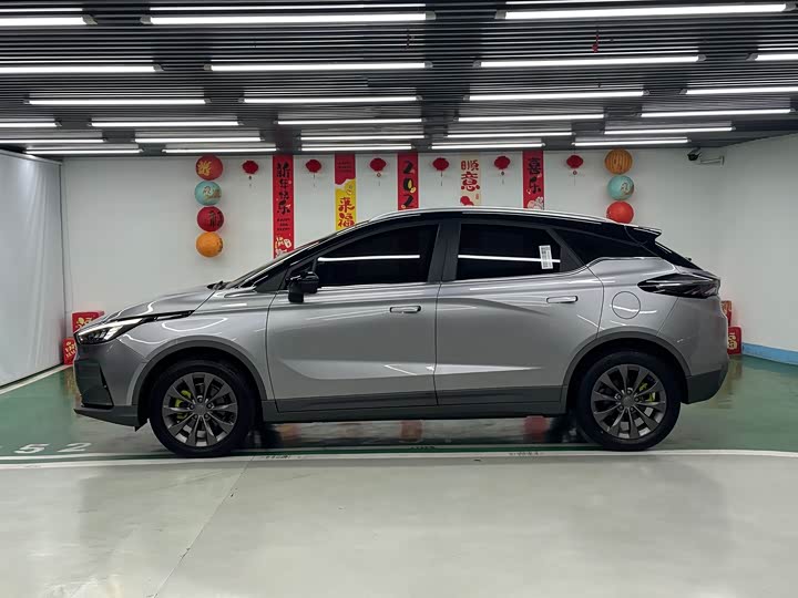 Фото 4 - Geely Geometry C