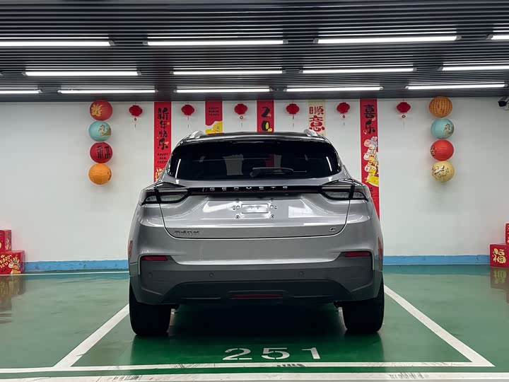 Фото 6 - Geely Geometry C