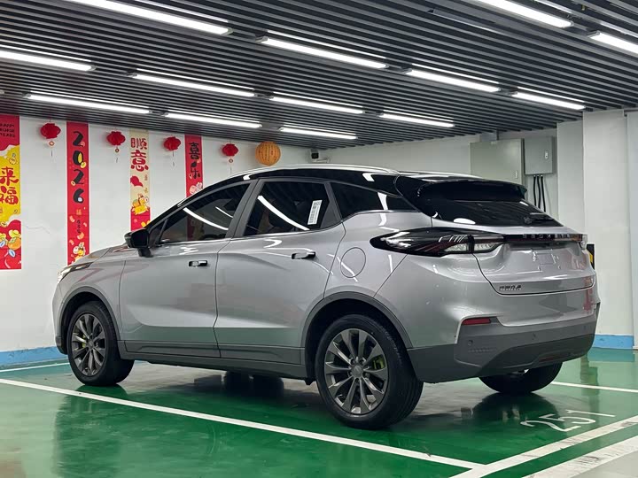 Фото 7 - Geely Geometry C