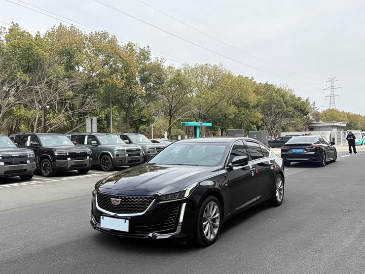 Фото 1 - Cadillac CT5