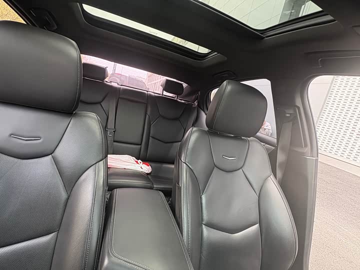 Фото 9 - Cadillac CT5