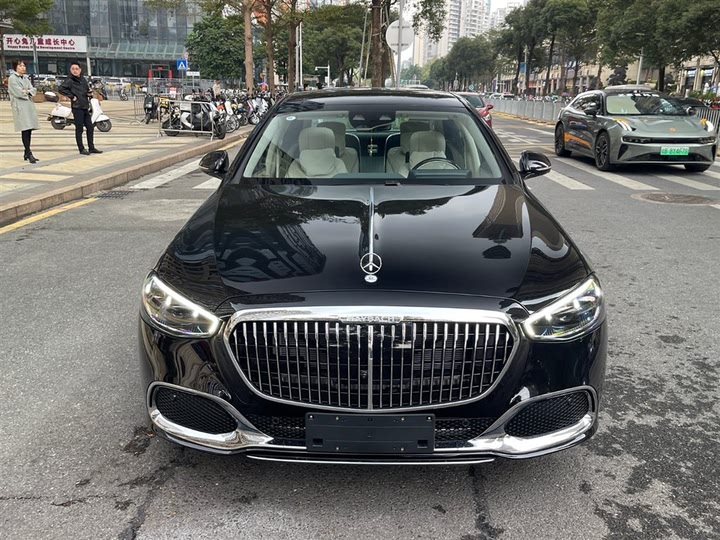 Фото 2 - Mercedes-Benz Maybach S-Class