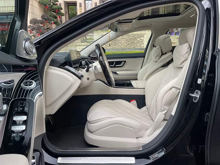 Фото 9 - Mercedes-Benz Maybach S-Class