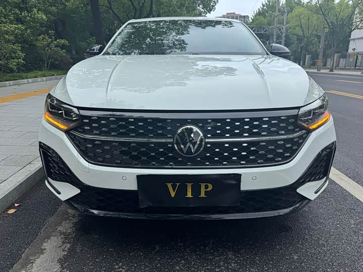 Фото 2 - Volkswagen Lavida