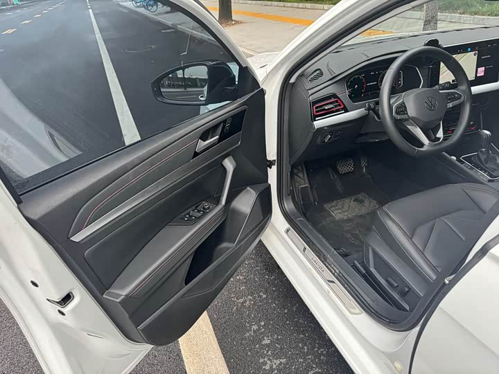 Фото 6 - Volkswagen Lavida