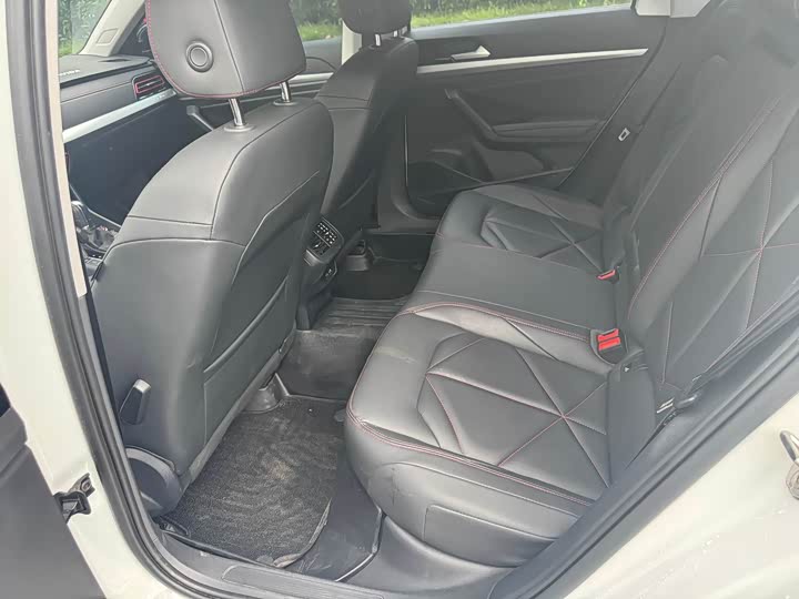 Фото 7 - Volkswagen Lavida