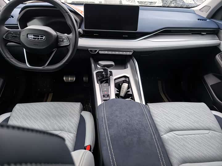 Фото 6 - Geely Preface