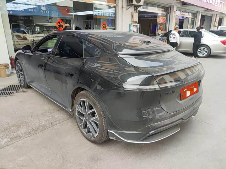 Фото 4 - Avatr 06