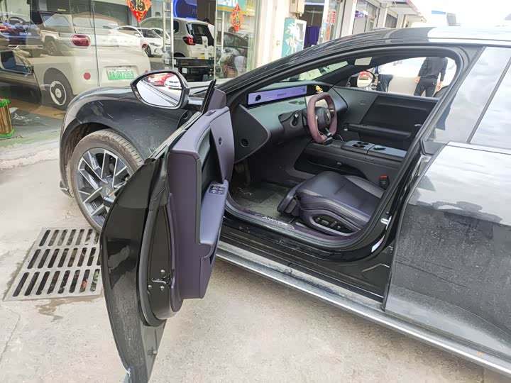 Фото 5 - Avatr 06