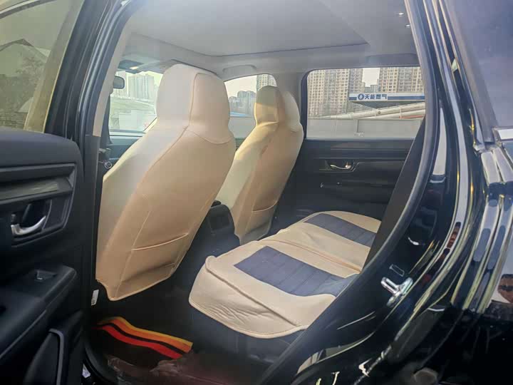 Photo 8 - Honda CR-V