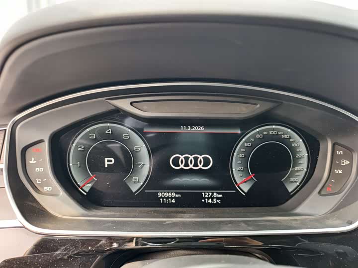 Фото 5 - Audi A8